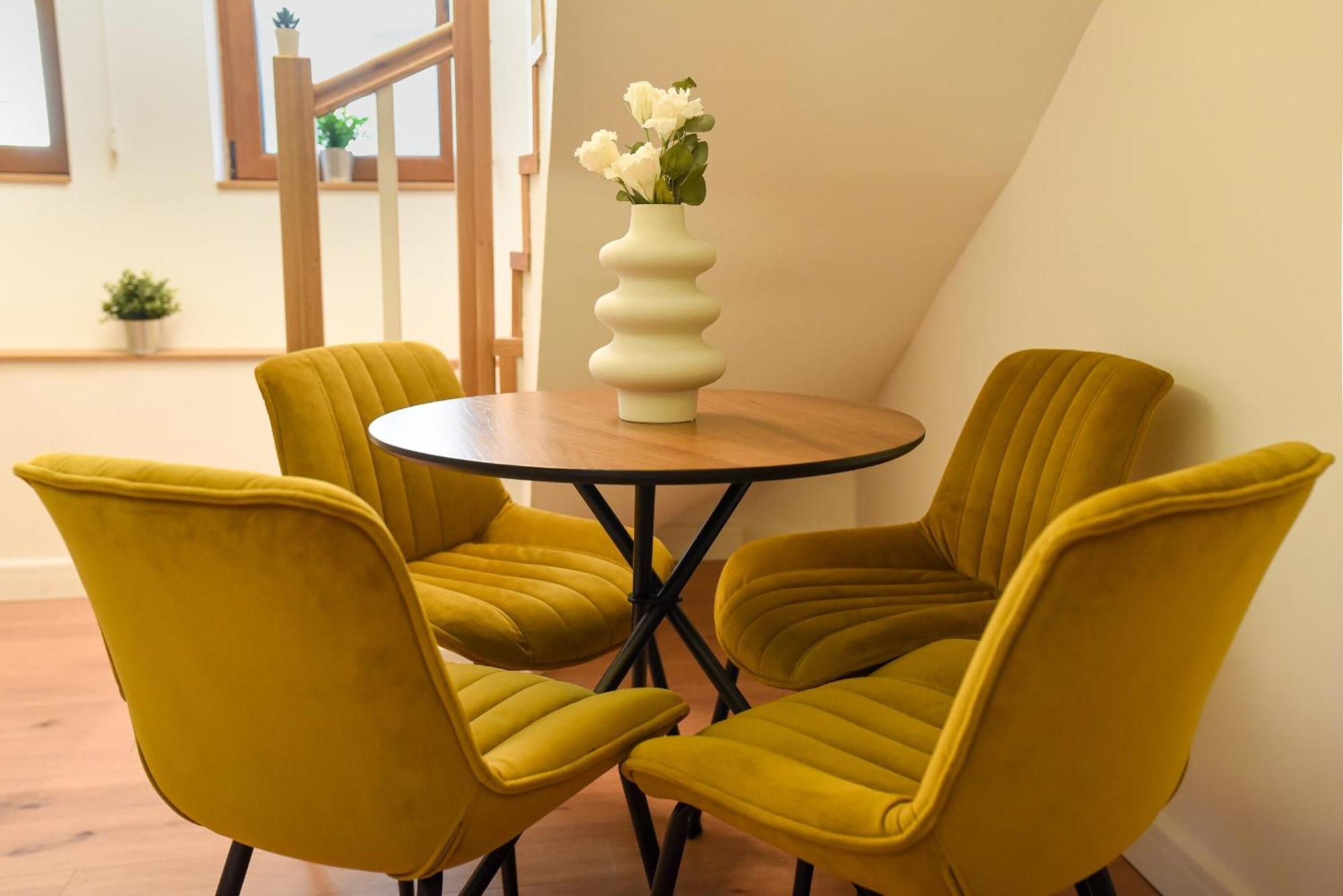 Away From - Modern & Cozy Near Vibrant Unirii Area Bucureşti