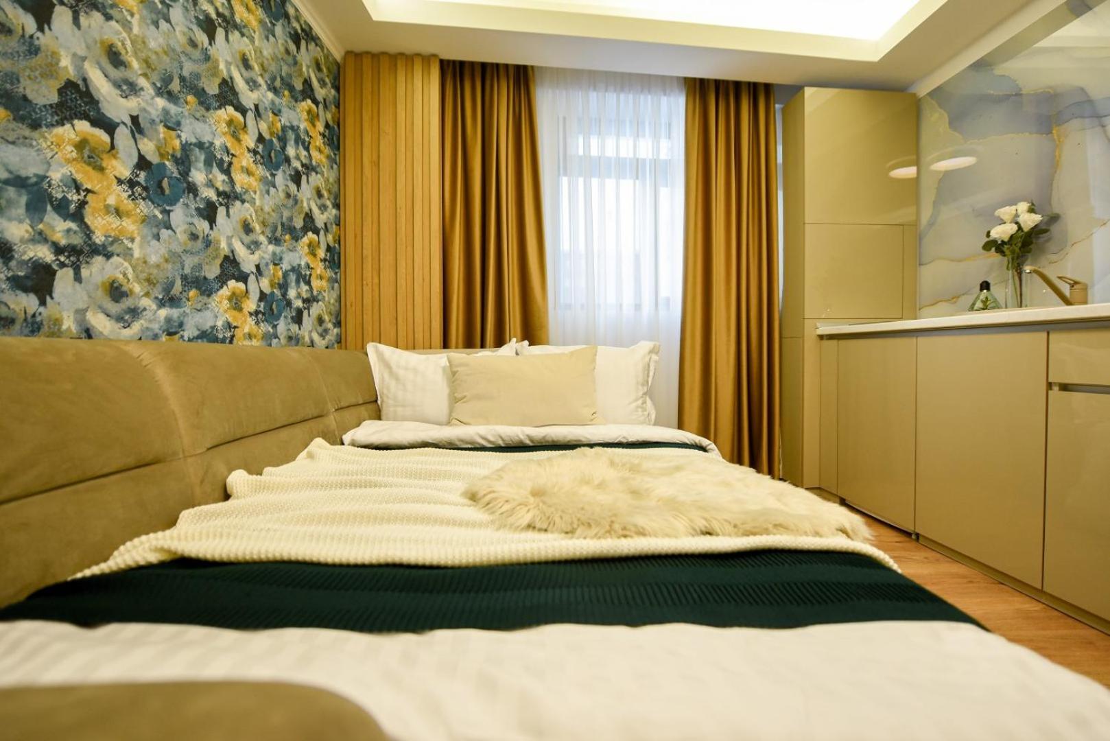 Away From - Modern & Cozy Near Vibrant Unirii Area Apartament