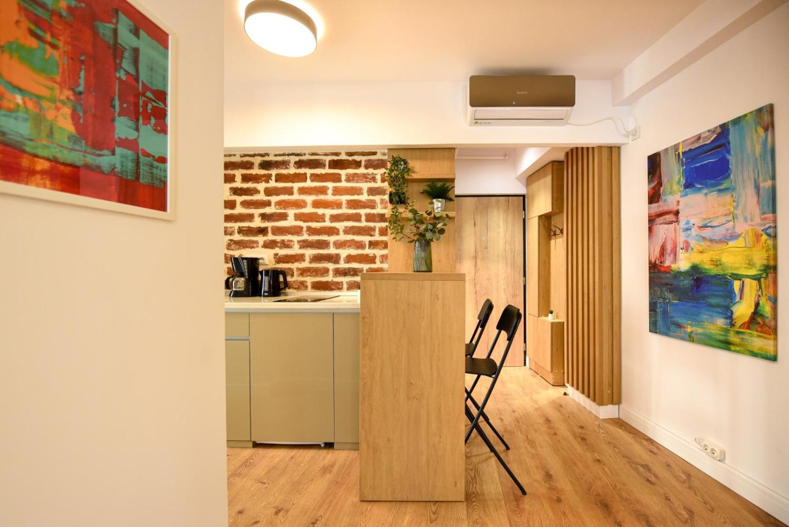 Apartament Away From - Modern & Cozy Near Vibrant Unirii Area *